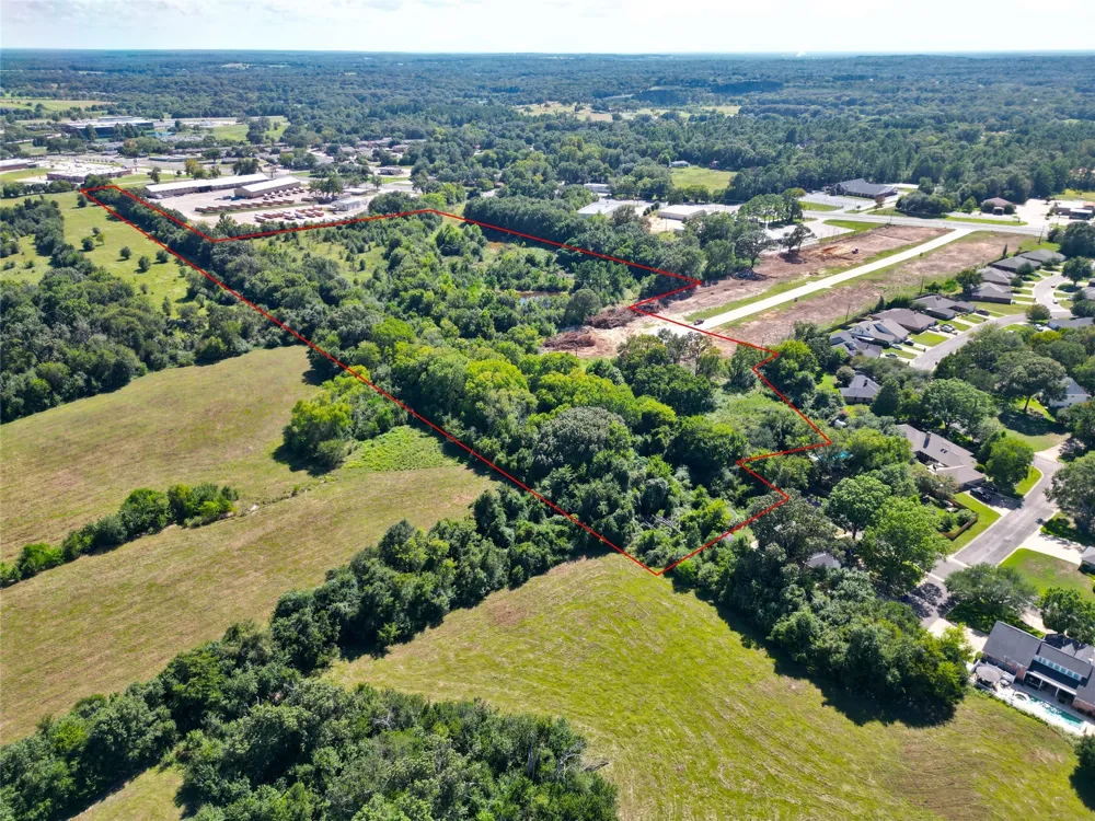 Central Park Court Athens, TX 75751