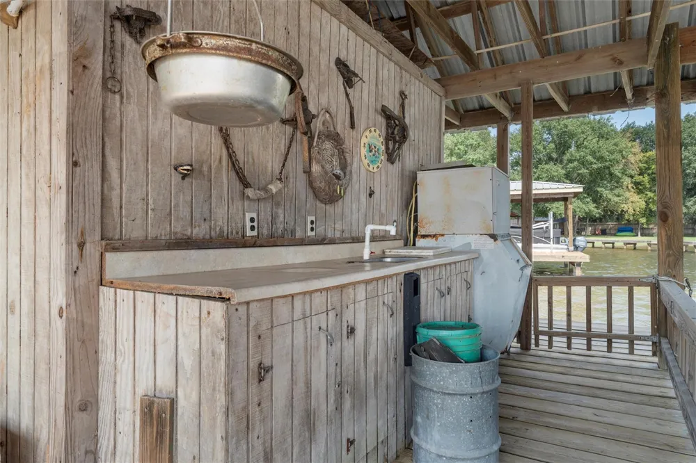 299 Lcr 763 Groesbeck, TX 76642