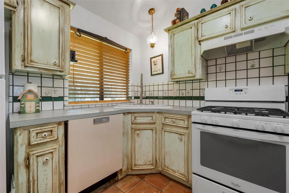 299 Lcr 763 Groesbeck, TX 76642