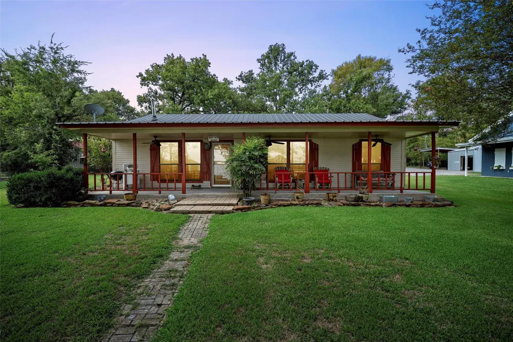 299 Lcr 763 Groesbeck, TX 76642