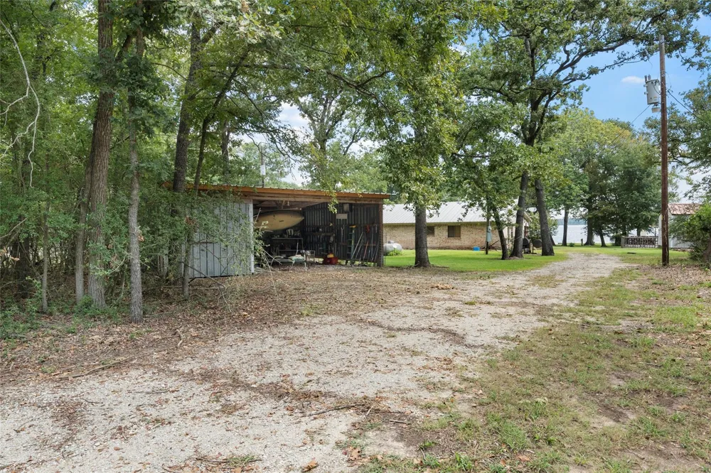 299 Lcr 763 Groesbeck, TX 76642