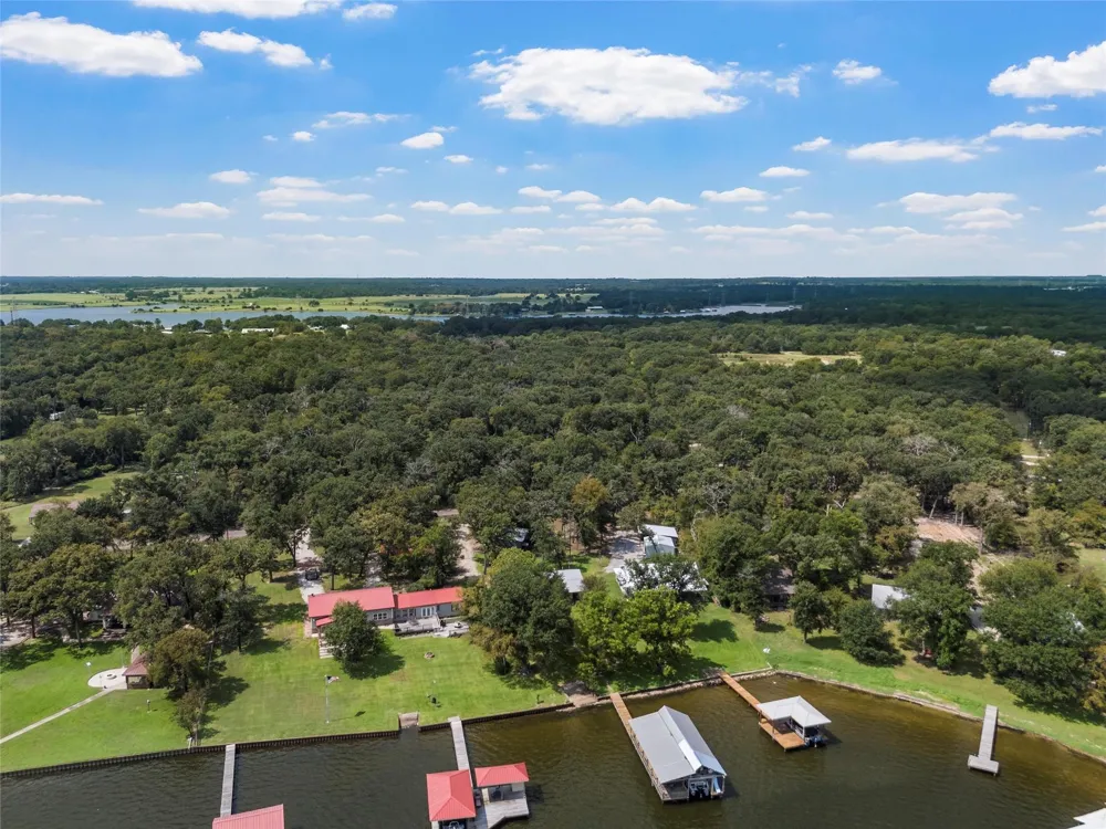 299 Lcr 763 Groesbeck, TX 76642