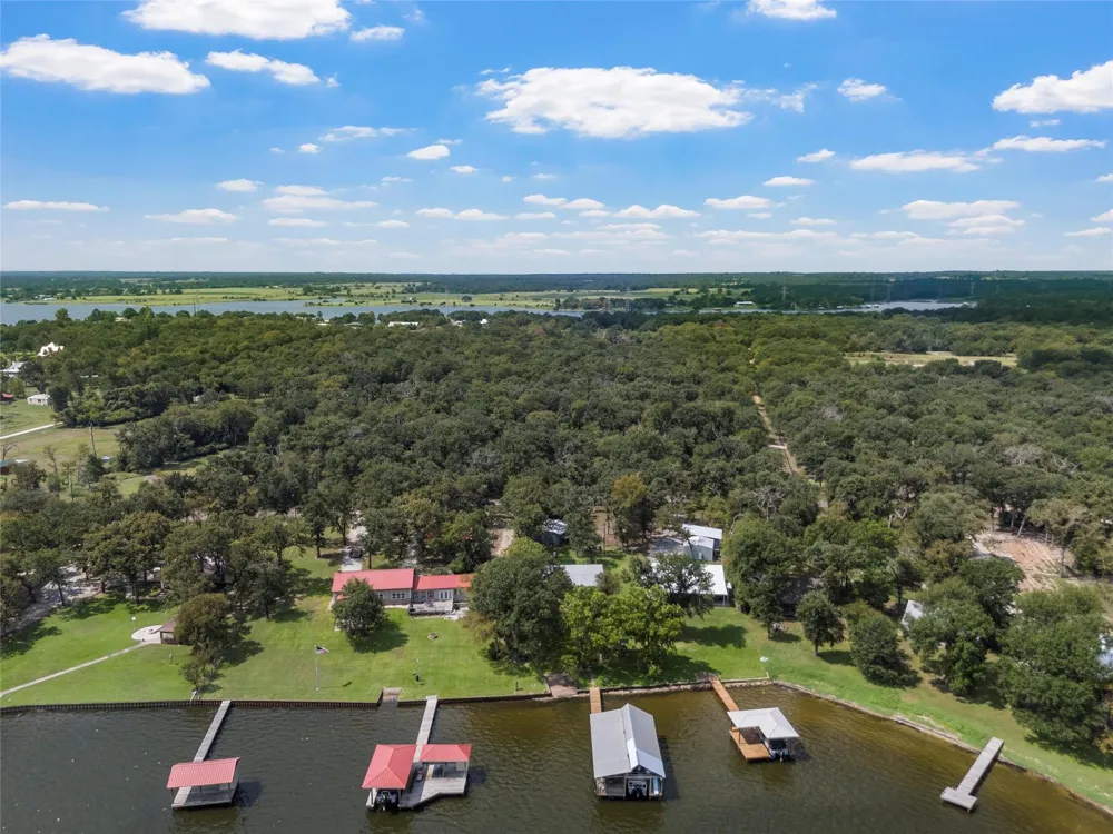 299 Lcr 763 Groesbeck, TX 76642