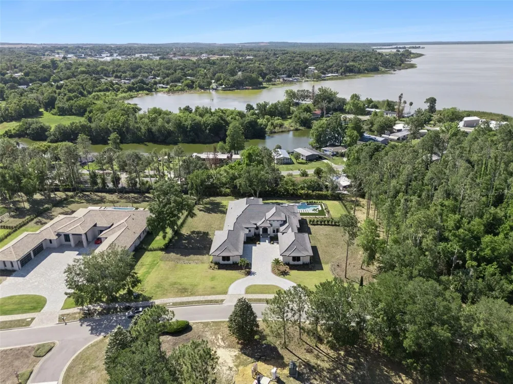 16989 LUCCA LANE Montverde, FL 34756