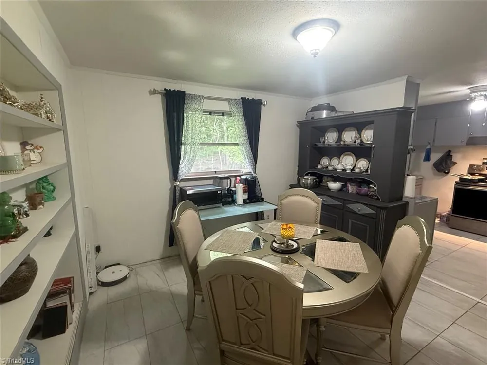 752 Osborne Sunset Drive North Wilkesboro, NC 28659