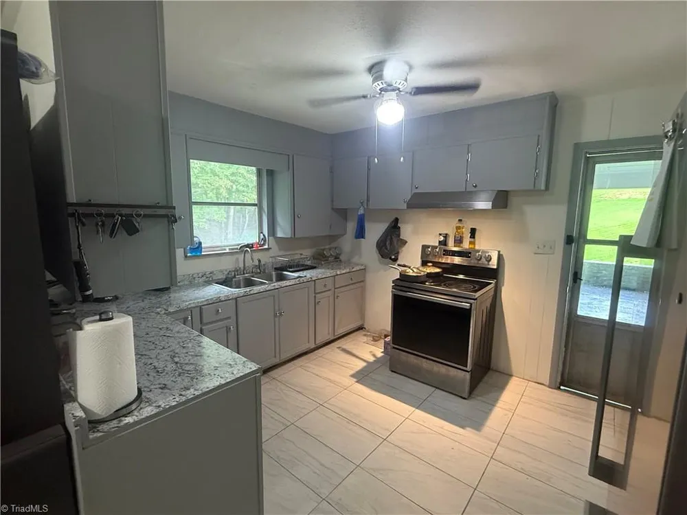 752 Osborne Sunset Drive North Wilkesboro, NC 28659