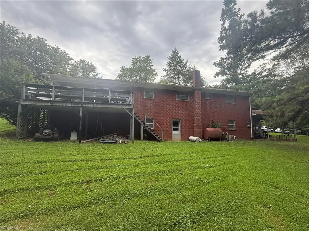 752 Osborne Sunset Drive North Wilkesboro, NC 28659