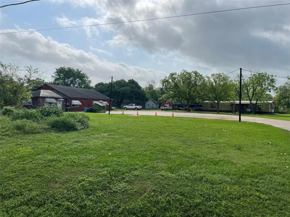 916 Hinson Street Richmond, TX 77406