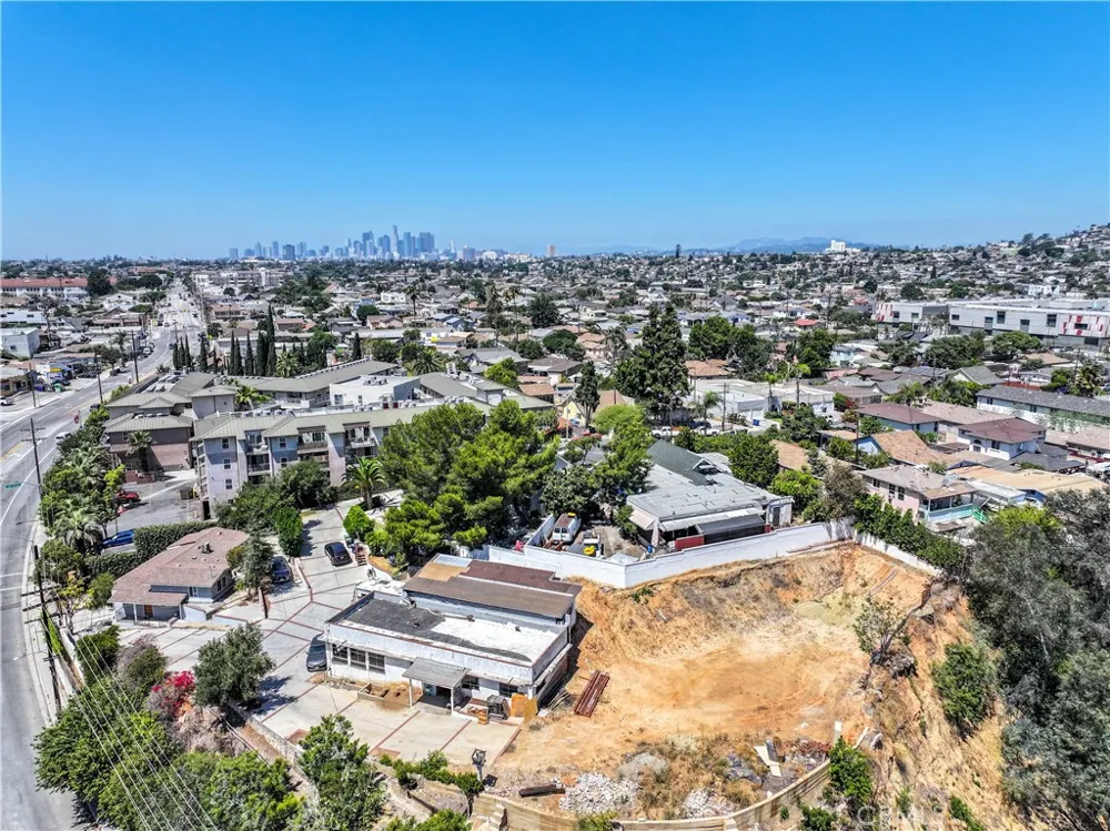 114 Bonnie Beach Place East Los Angeles, CA 90063