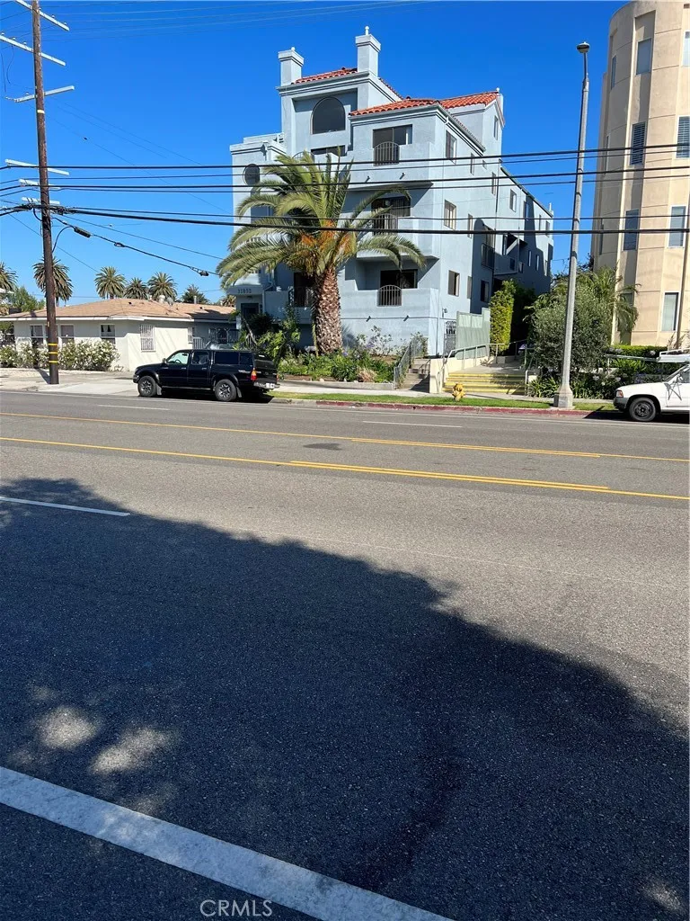 11852 WASHINGTON PLACE Mar Vista, CA 90066