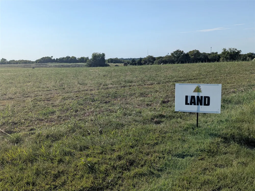 Mirage Drive Nevada, TX 75173