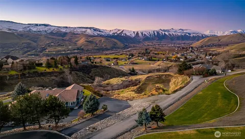 1395 Mountain Vista