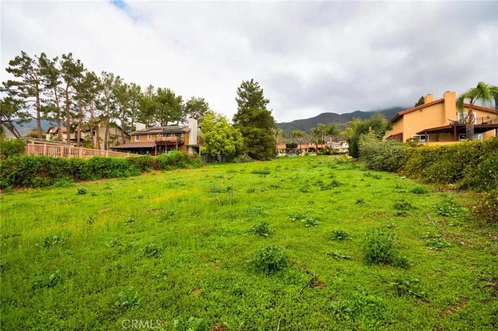 Bella Vista Dr Alta Loma, CA 91701
