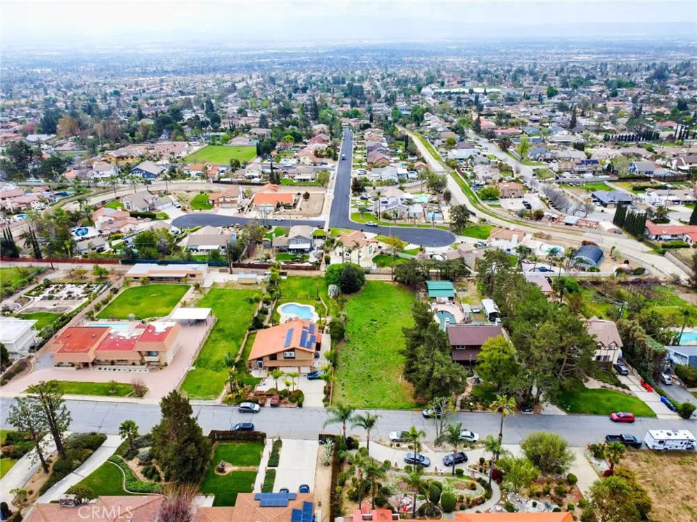 Bella Vista Dr Alta Loma, CA 91701