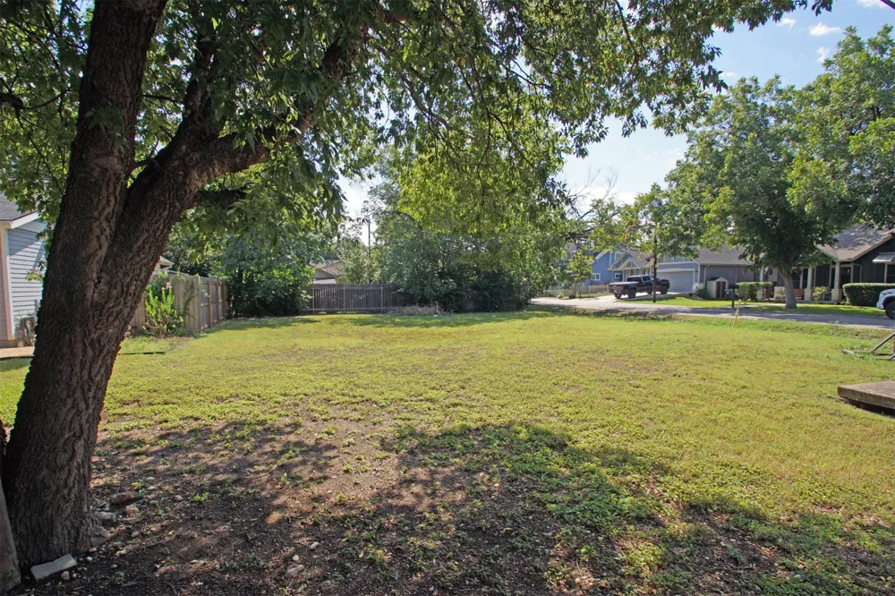 1507 Hart Street Georgetown, TX 78626