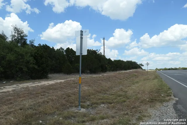 561 Hideaway Ln Pipe Creek, TX 78063