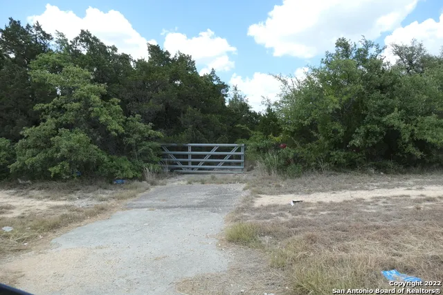 561 Hideaway Ln Pipe Creek, TX 78063