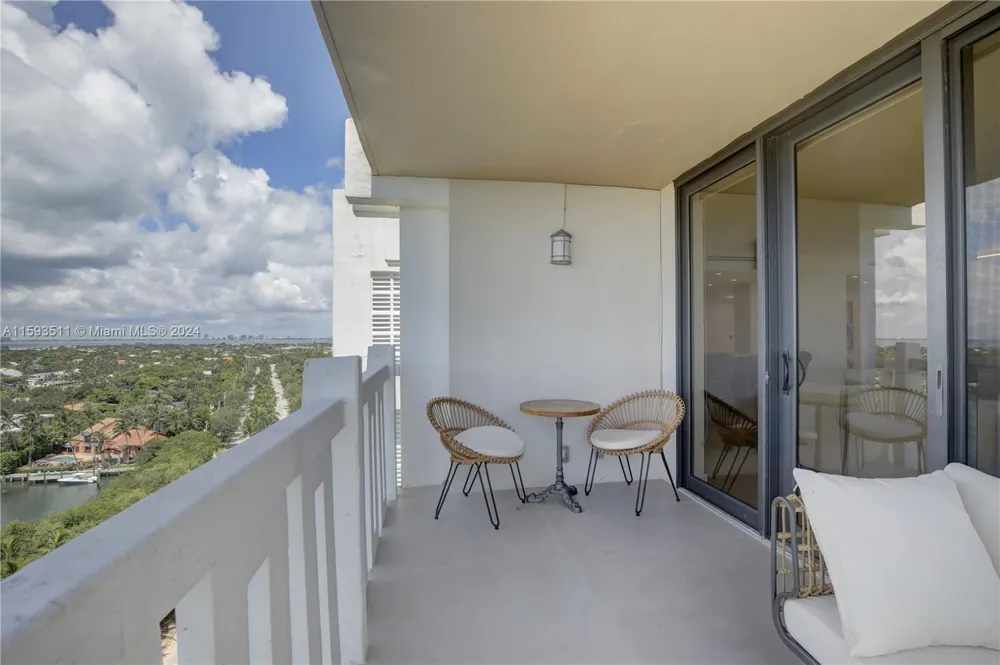 1121 Crandon Blvd #D1201 Key Biscayne, FL 33149