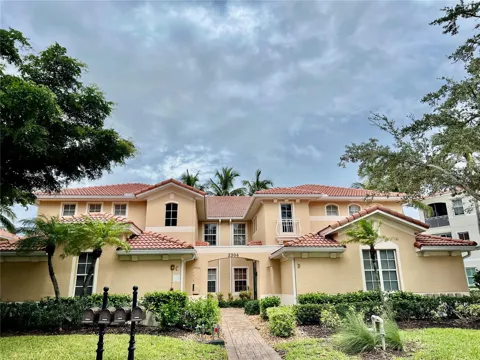 3304 SUNSET KEY CIRCLE #D