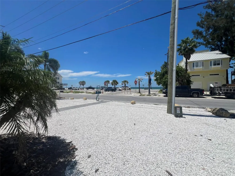5 82ND AVENUE Treasure Island, FL 33706