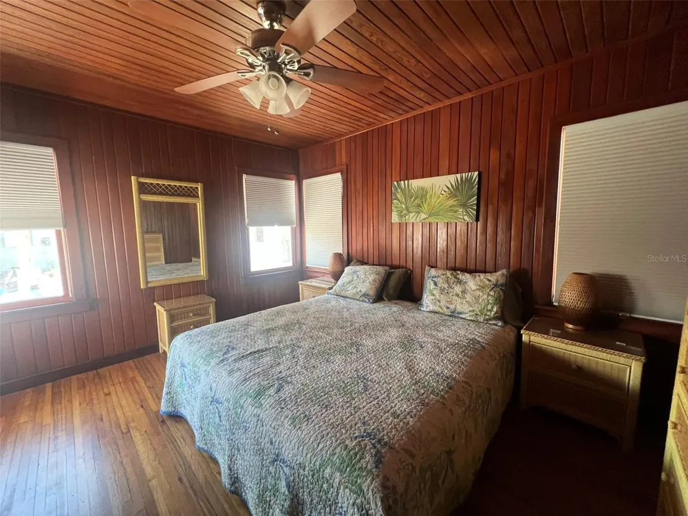 5 82ND AVENUE Treasure Island, FL 33706