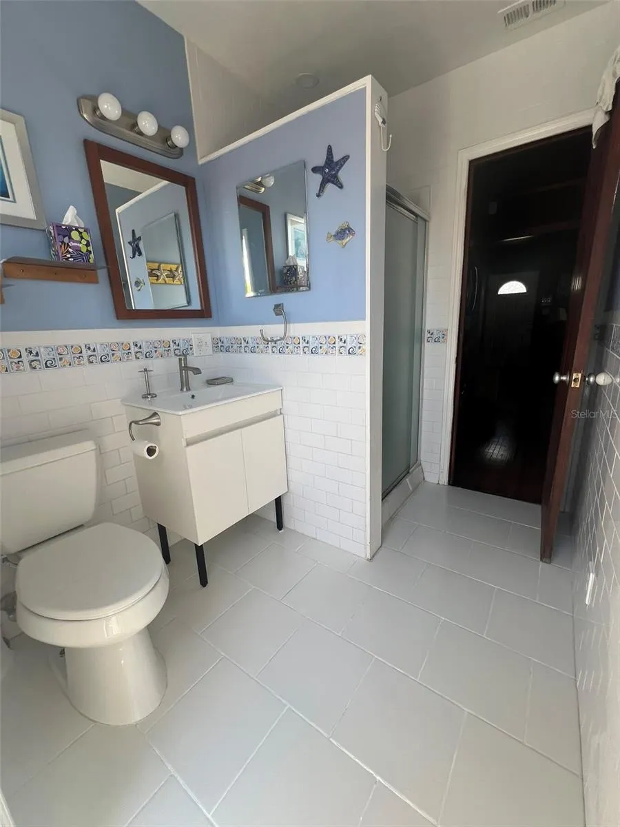 5 82ND AVENUE Treasure Island, FL 33706