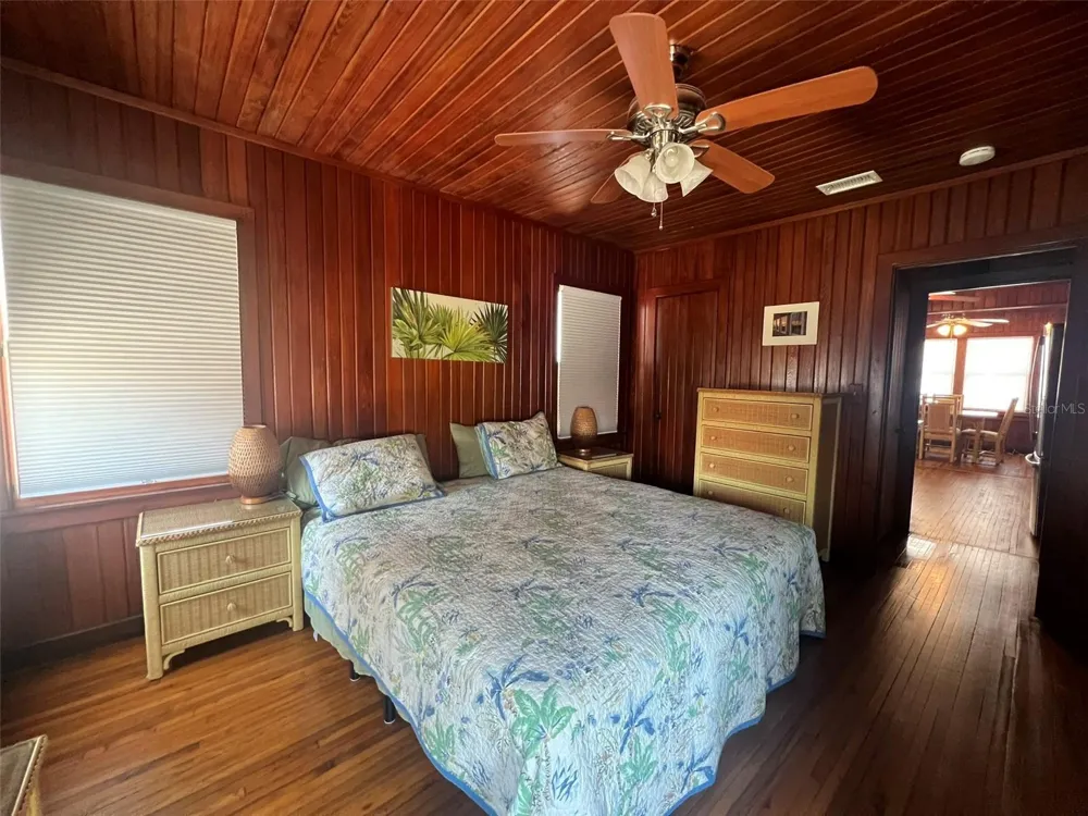 5 82ND AVENUE Treasure Island, FL 33706