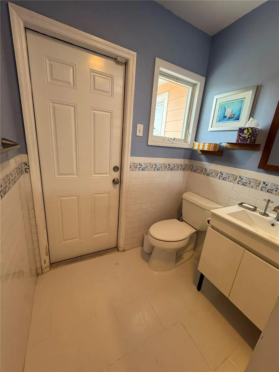 5 82ND AVENUE Treasure Island, FL 33706