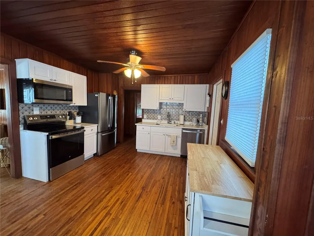 5 82ND AVENUE Treasure Island, FL 33706
