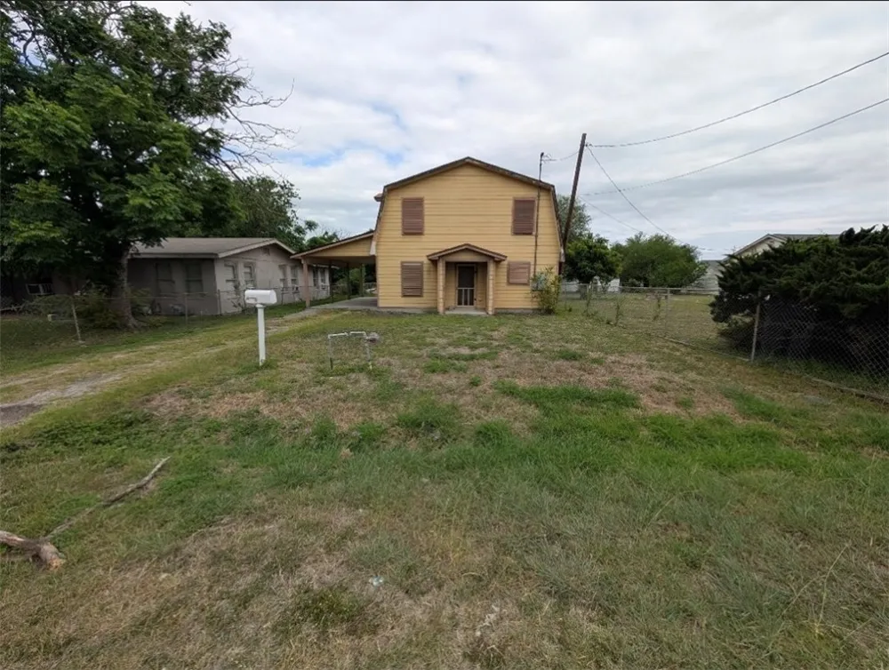 806 Louis Lynch Drive Corpus Christi, TX 78408
