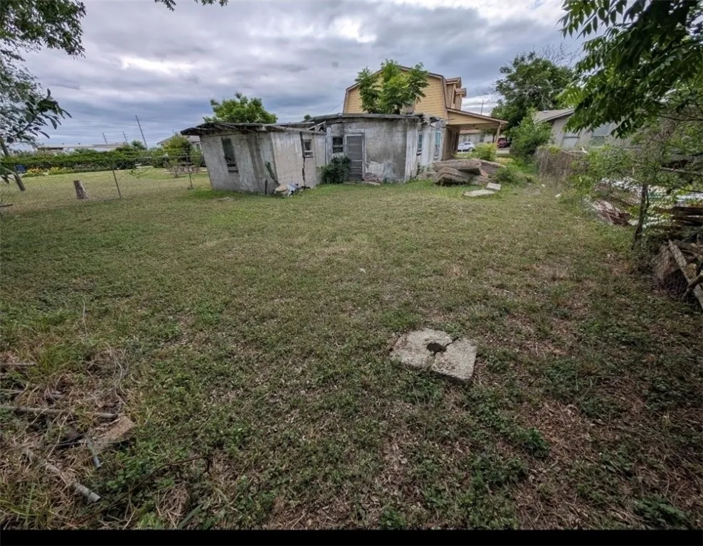 806 Louis Lynch Drive Corpus Christi, TX 78408