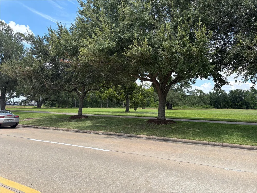 1219 Texas Pkwy Missouri City, TX 77489