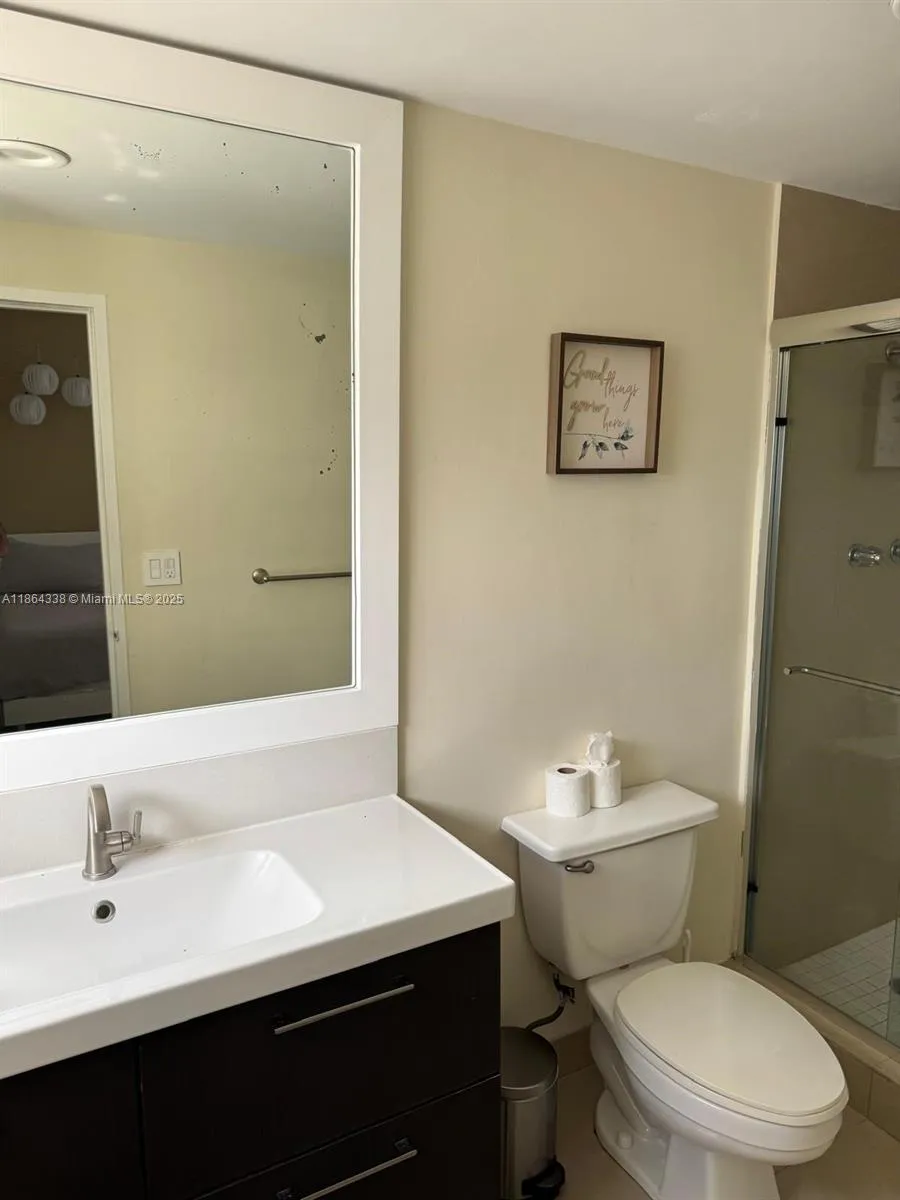 3801 S Ocean Dr #14V Hollywood, FL 33019