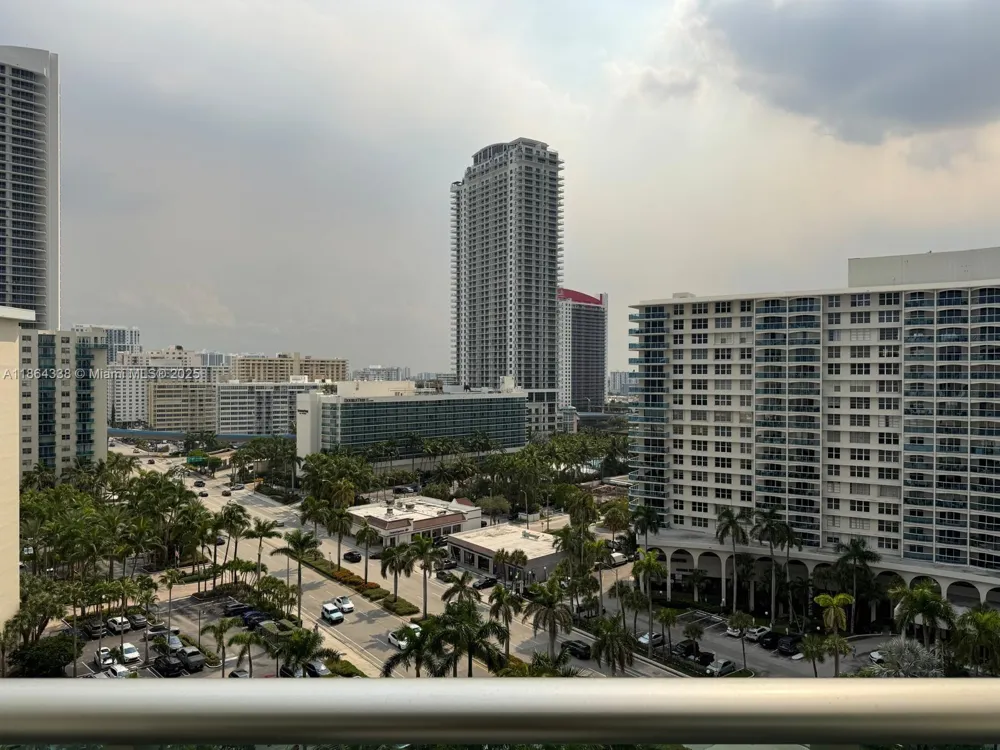 3801 S Ocean Dr #14V Hollywood, FL 33019