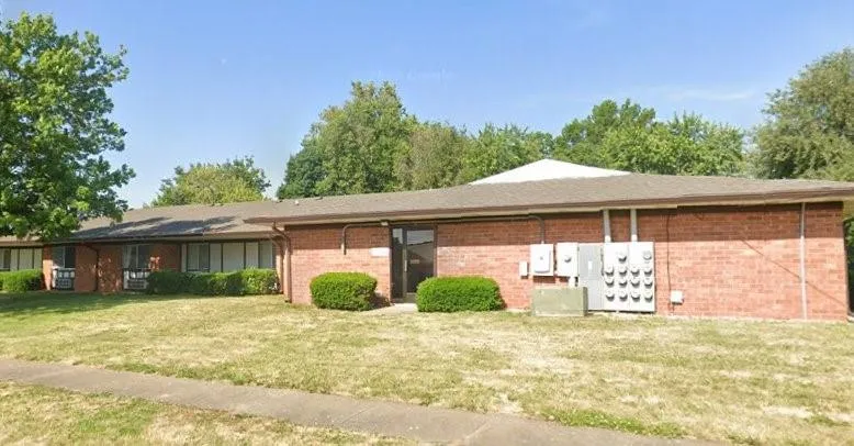 500 S Third Ave Canton, IL 61520