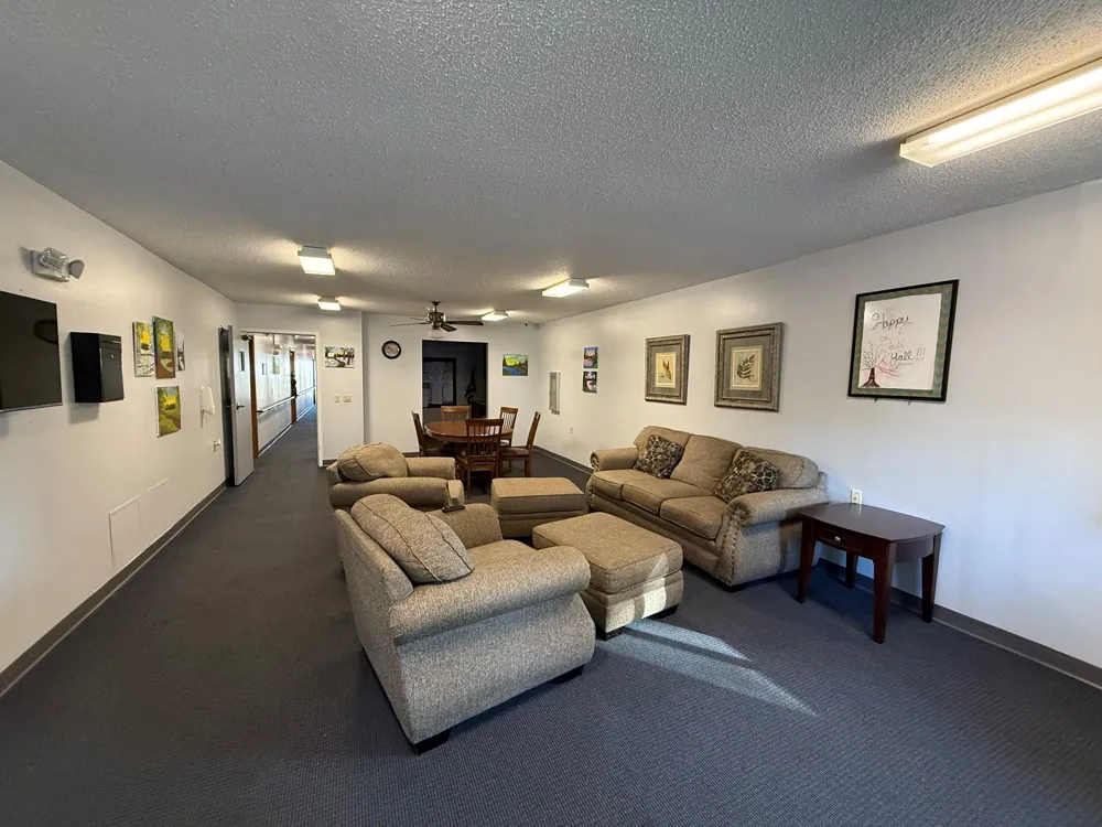 500 S Third Ave Canton, IL 61520