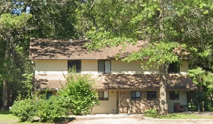 2601 Upchurch St Eldorado, IL 62930