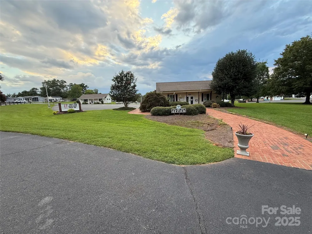 111 Club House Drive #236 New London, NC 28127