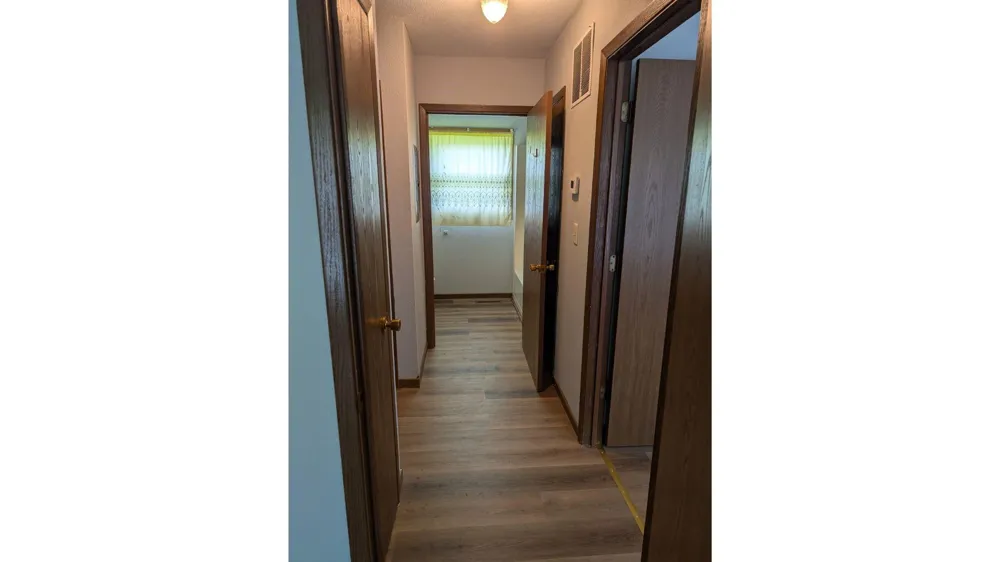 902 Shup St Newton, IL 62448