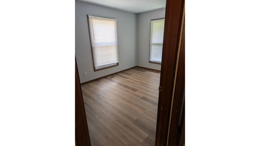902 Shup St Newton, IL 62448