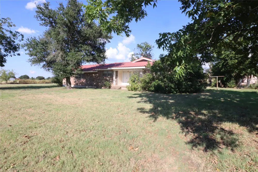301 Travis Street Ranger, TX 76470