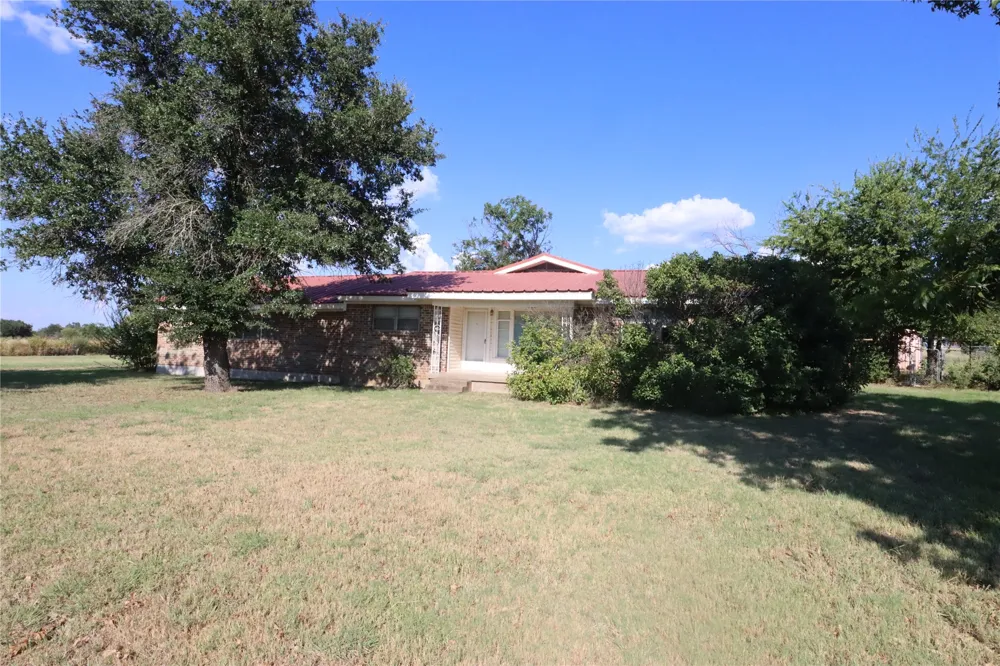 301 Travis Street Ranger, TX 76470