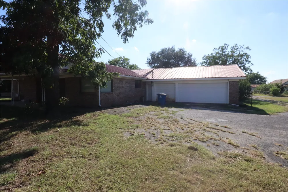 301 Travis Street Ranger, TX 76470