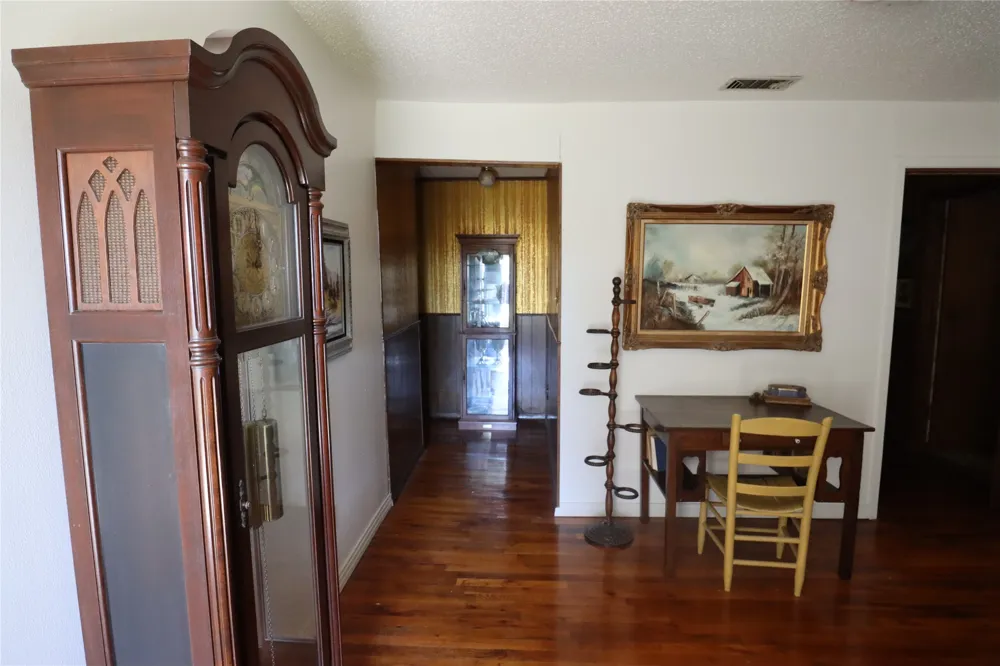 301 Travis Street Ranger, TX 76470