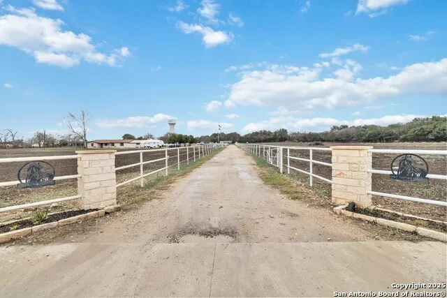 12120 SCHAEFER RD Schertz, TX 78108