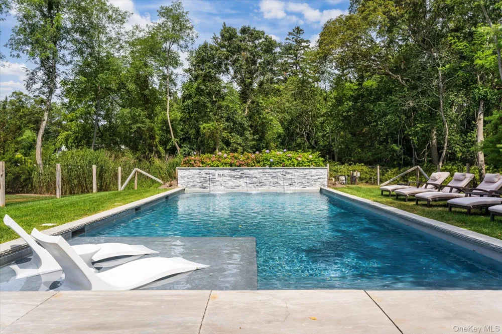 45 Old Sag Harbor Road Southampton, NY 11968
