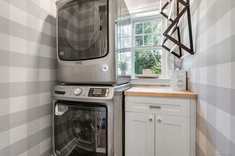 45 Old Sag Harbor Road Southampton, NY 11968