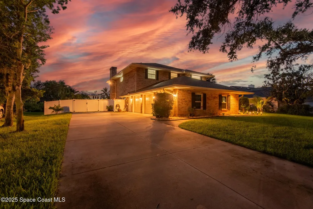 138 Windward Way Indian Harbour Beach, FL 32937