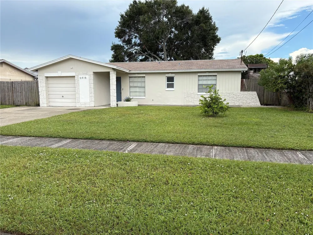 6418 W PARIS STREET Tampa, FL 33634