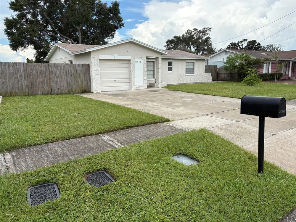 6418 W PARIS STREET Tampa, FL 33634